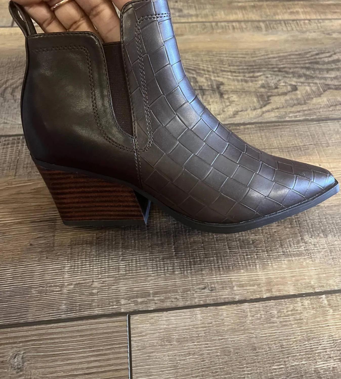 Ankle Bootie In Chocolate Brown