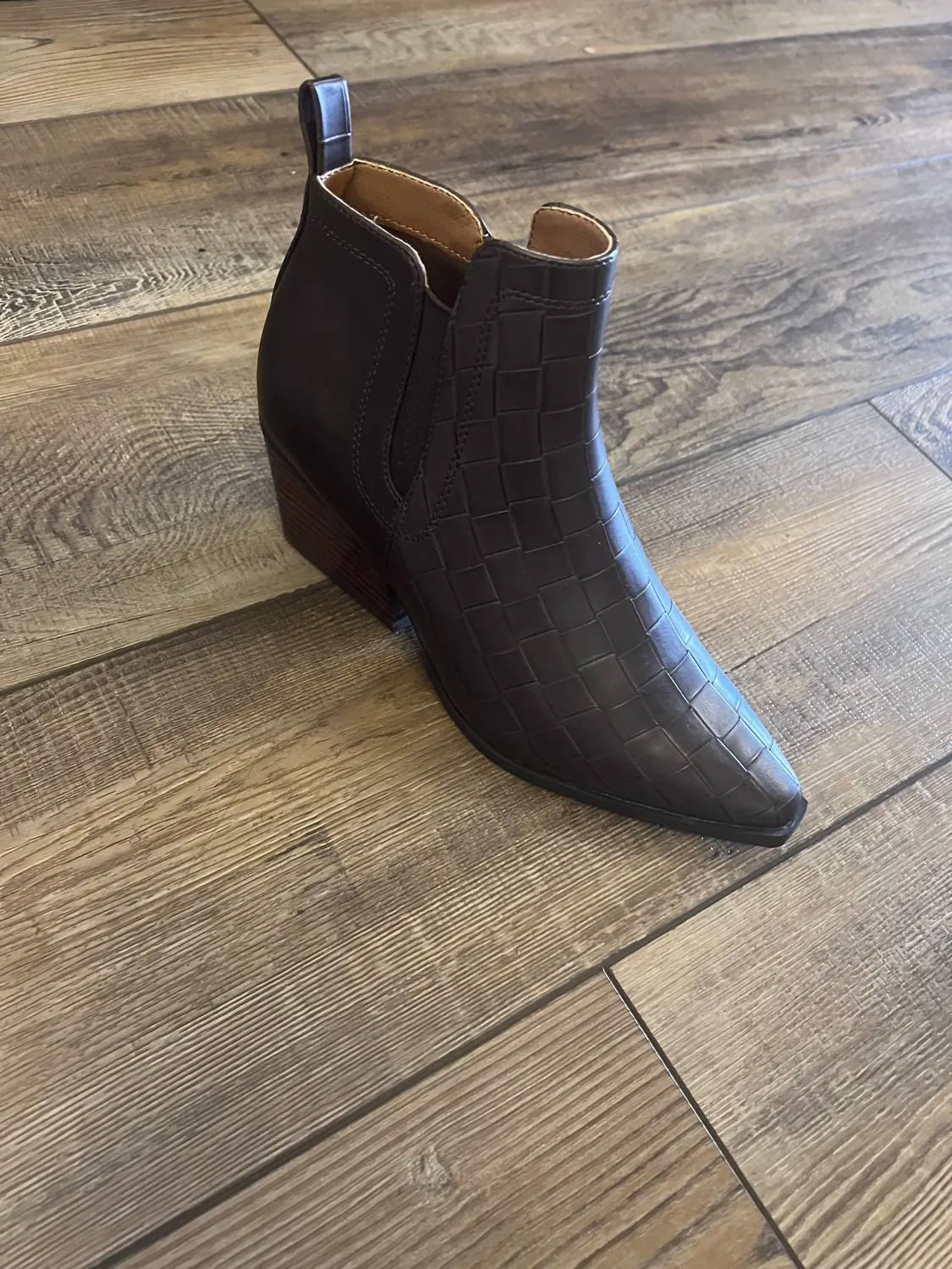 Ankle Bootie In Chocolate Brown