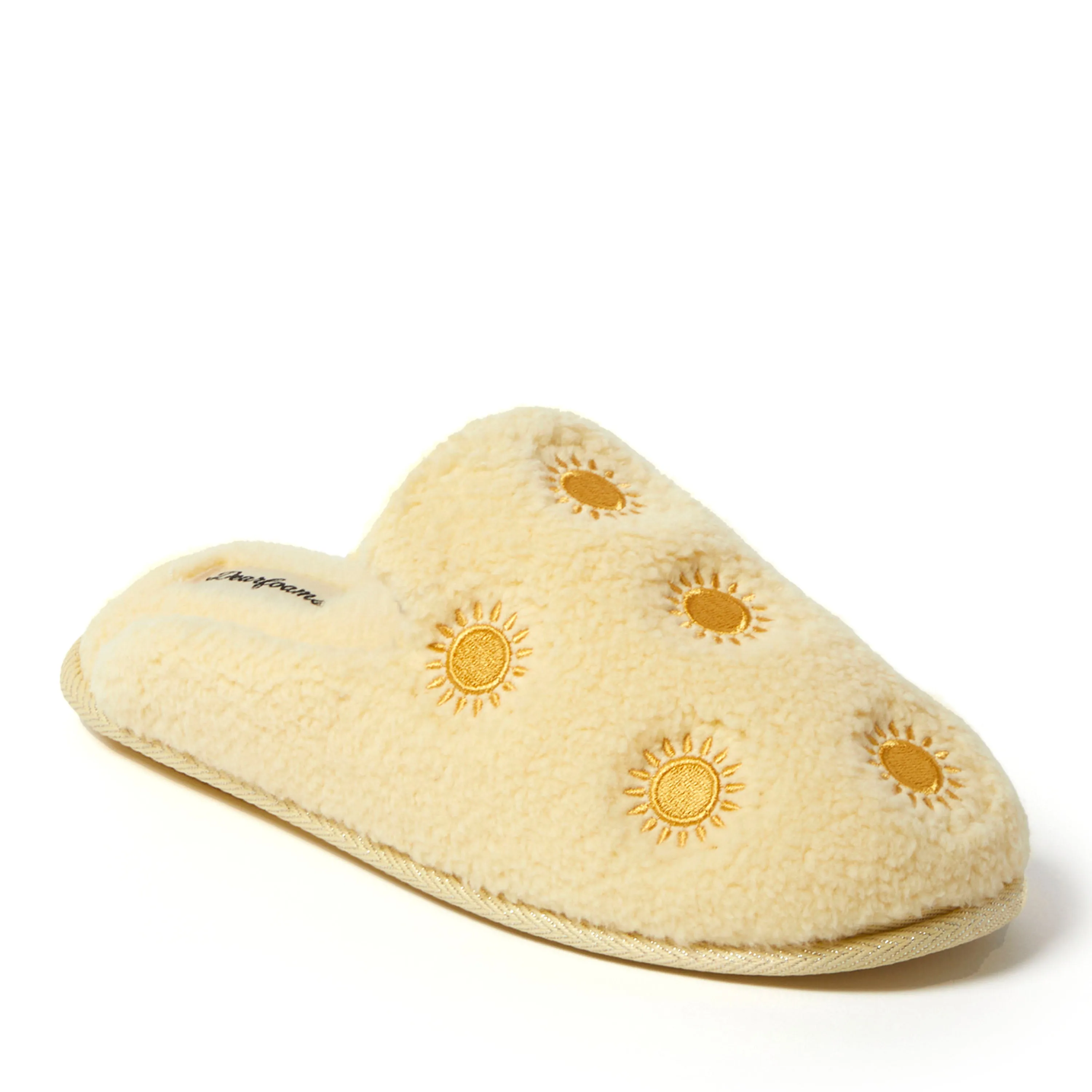 Dearfoams Women's Valentines Day Scuff Slipper