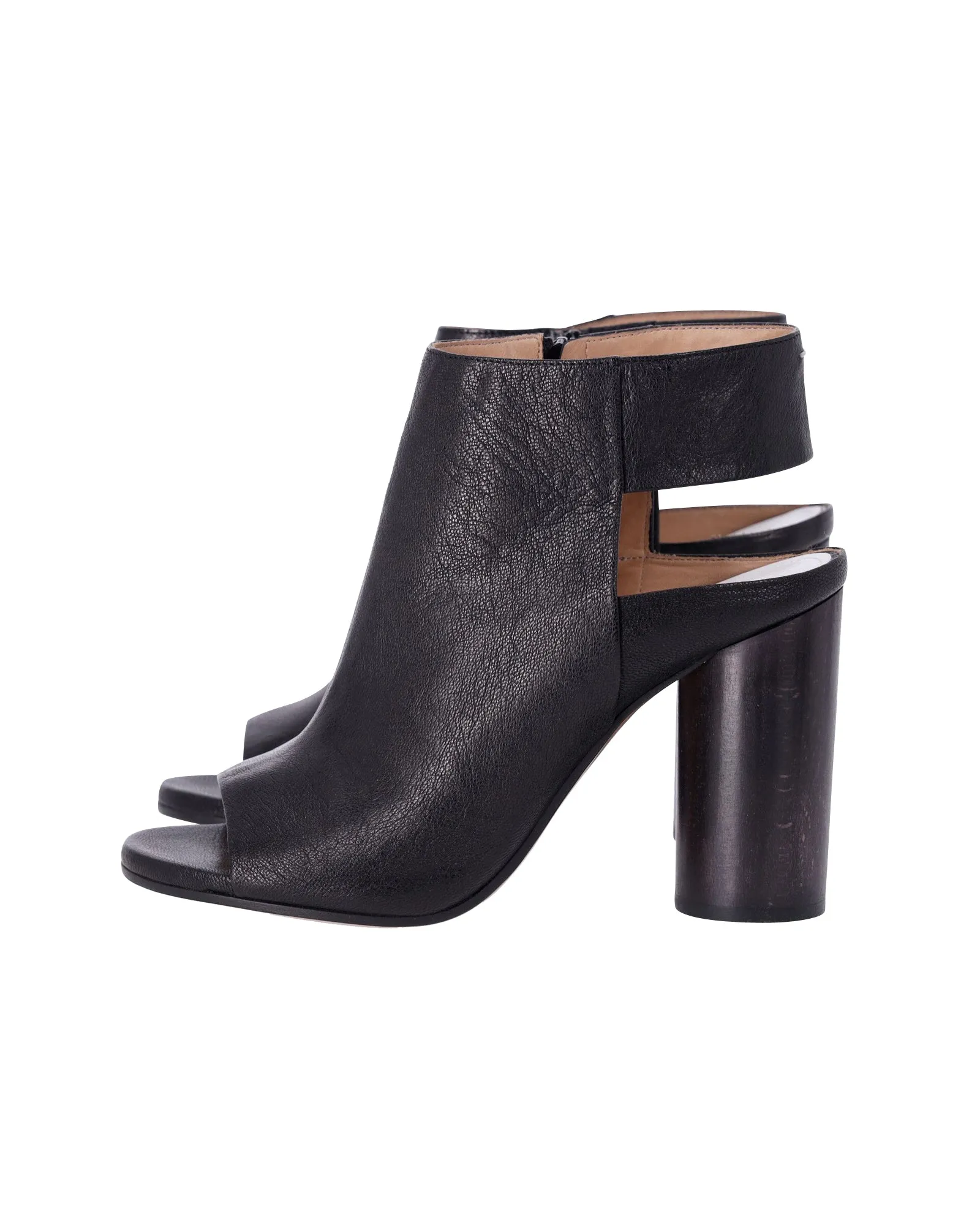 Maison Margiela Cut-out Leather Ankle Boots In Black Leather