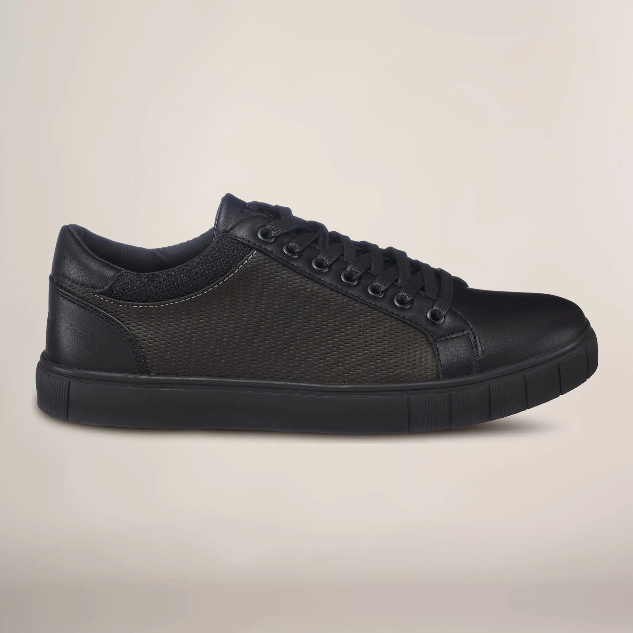 Men's Ignite Low Top Court Sneakers