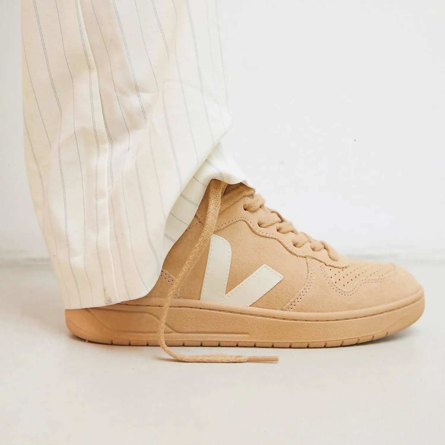 Men's V-15 Suede Full Desert Sneakers In Full-Desert