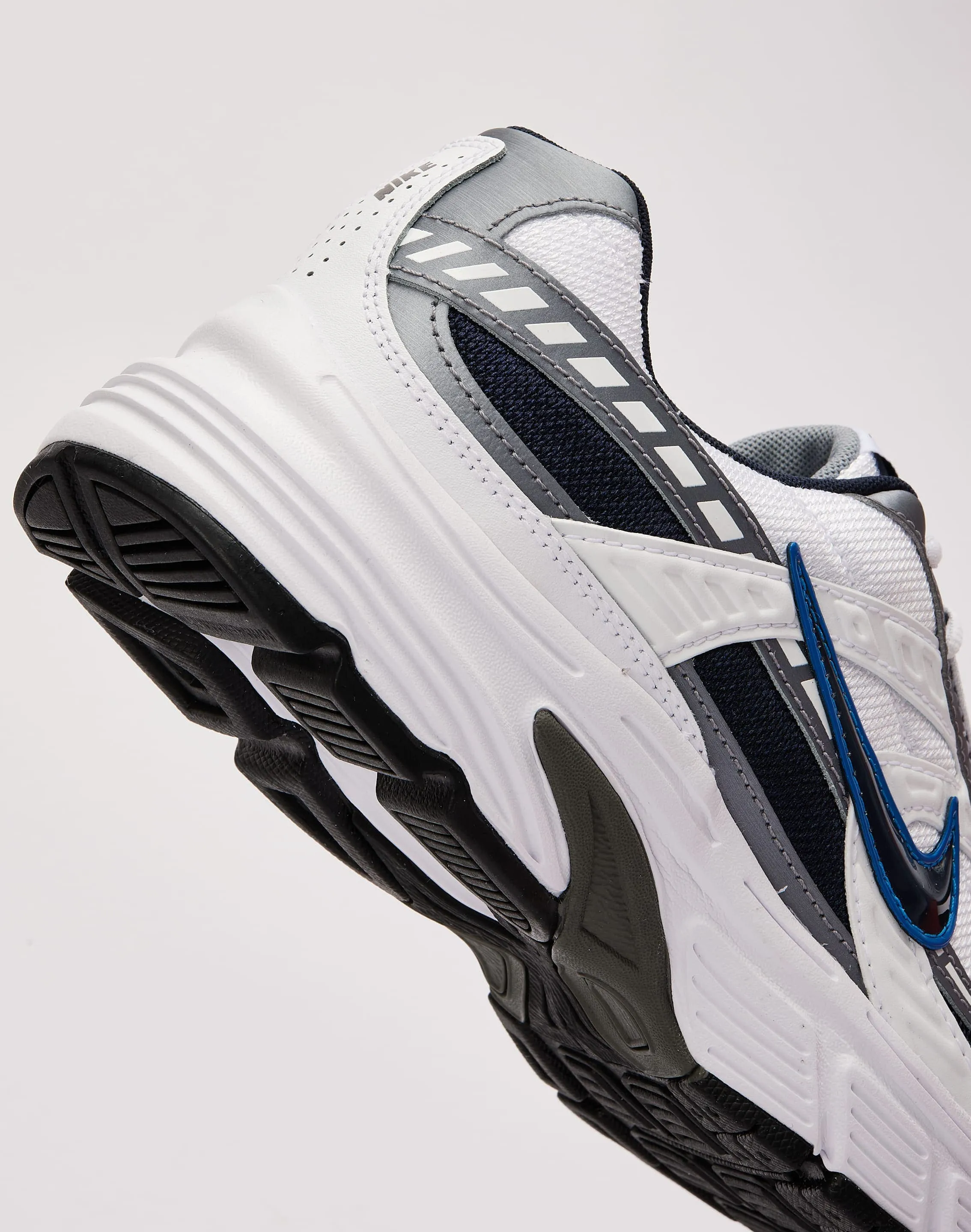 Nike Initiator