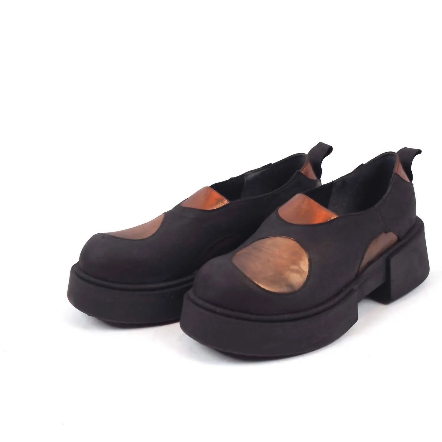 Niro Shoe In Bronze Polka Dot