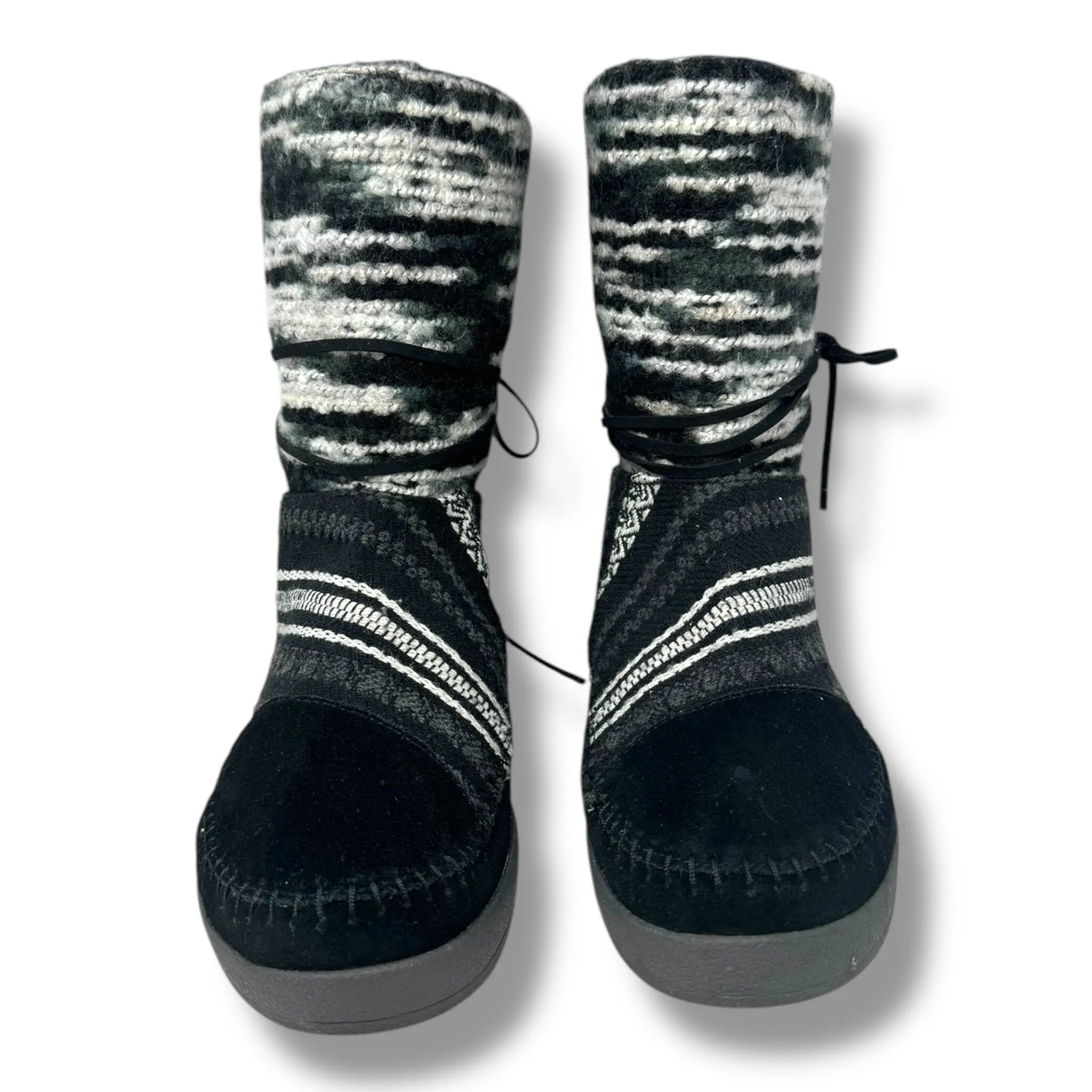 Slippers By Toms  Size: 9 toms