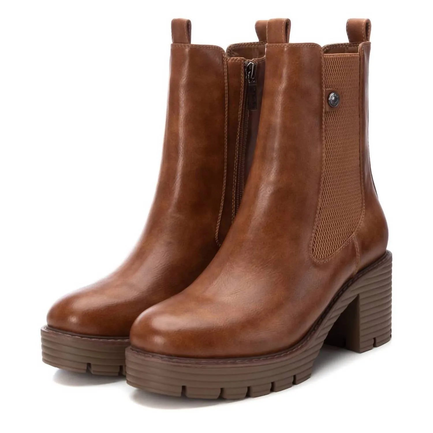 Women's Chelsea Booties In Camel
