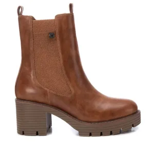 Women's Chelsea Booties In Camel