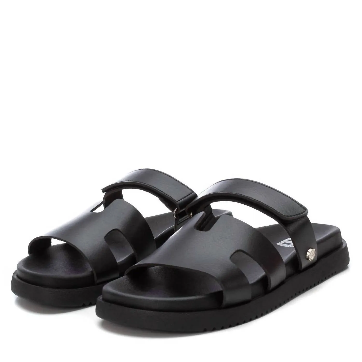Women's Slippers In Black