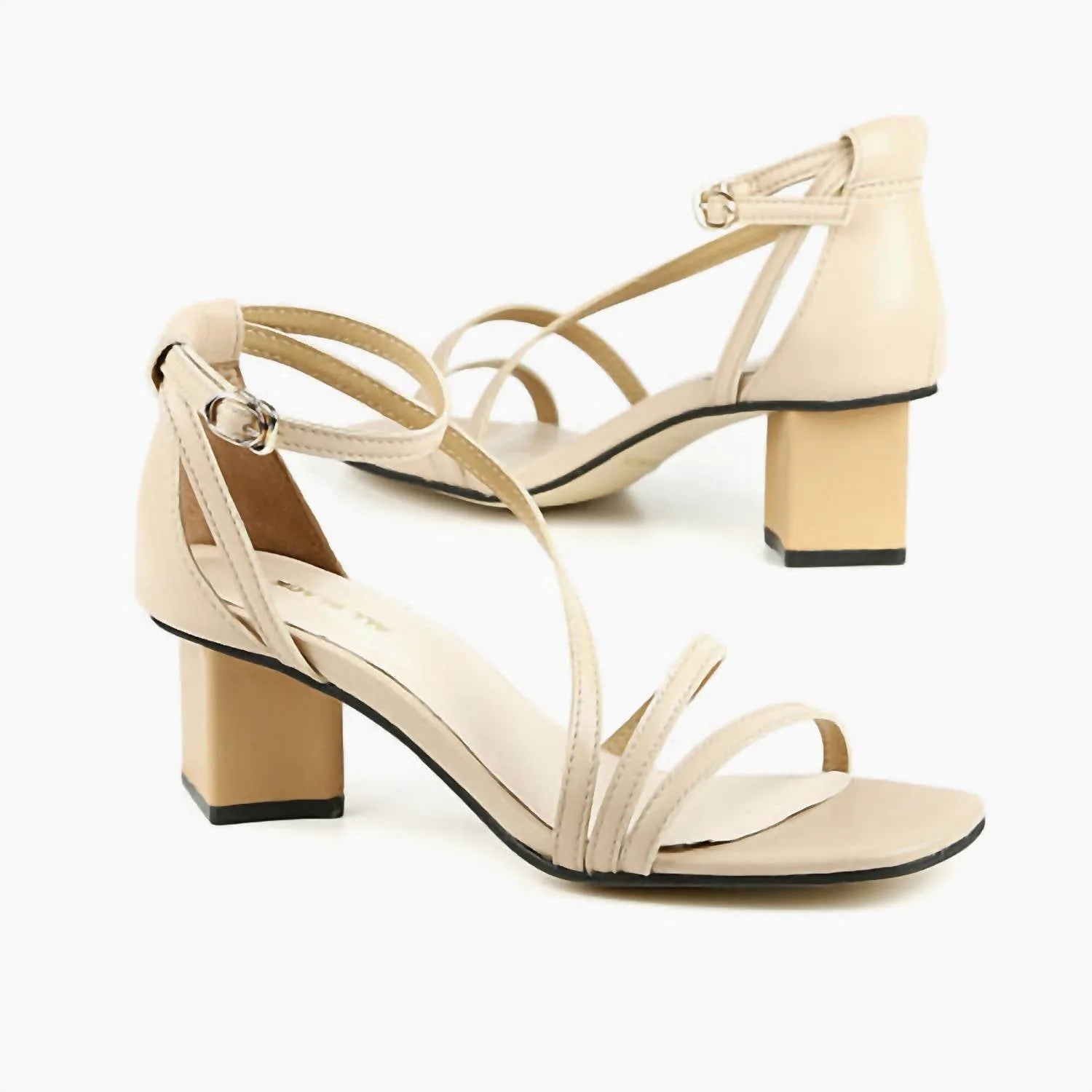 Women's Squared Off Heel In Nude