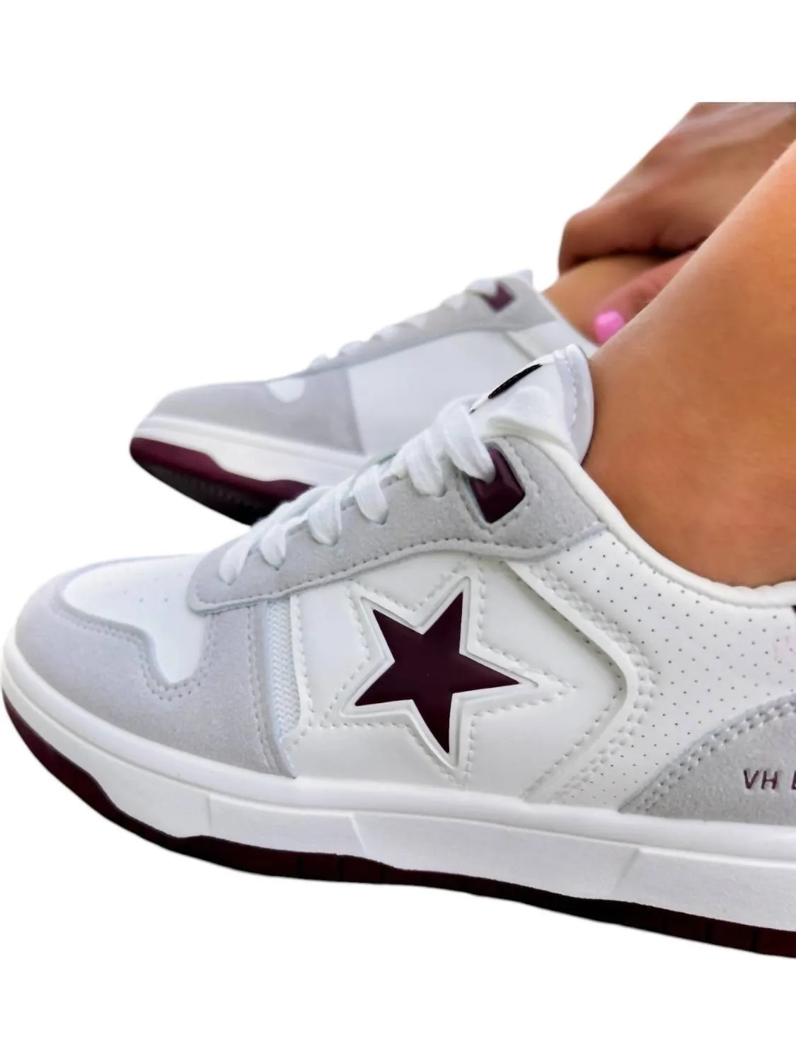Women's Step Up Sneakers Shoes In Grey|White