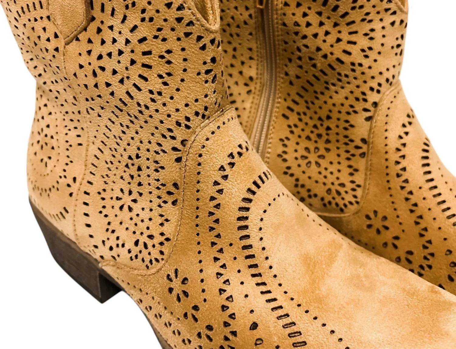 Women's Zest Boot In Sand